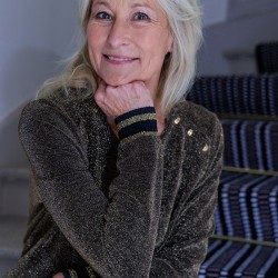 Patron du sweat Ellie qui amènera du style à votre garde robe